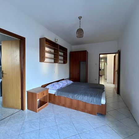 Apartments Palit Rab Exterior photo